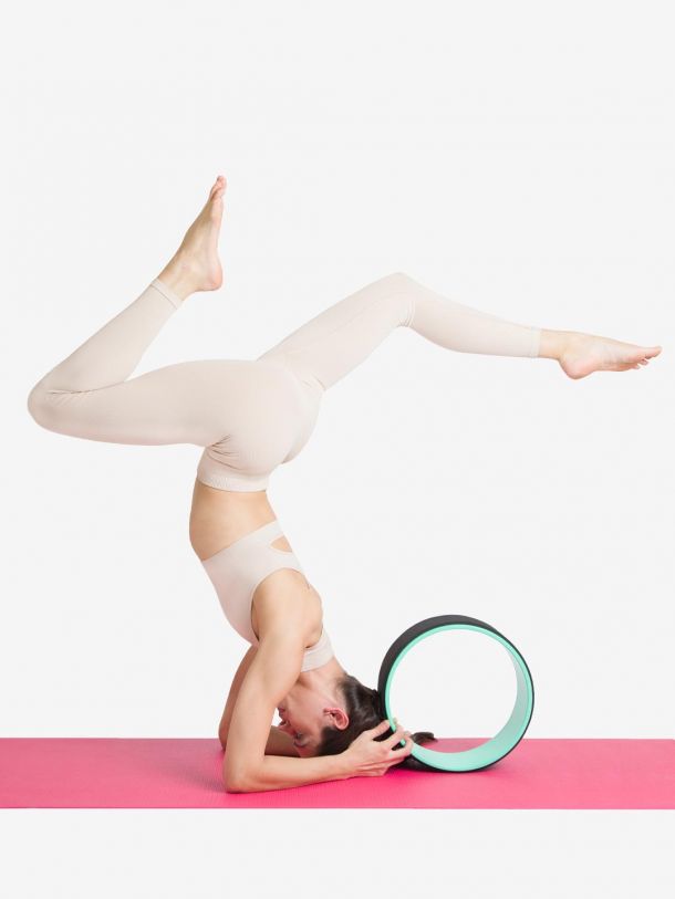 Yoga Wheel – Applause Dance
